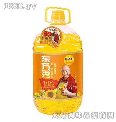 ʳ{5L-|