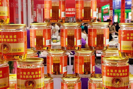 粒粒精選,恒溫烘炒!鼎芝食品在2021鄭州火鍋展驚艷亮相!