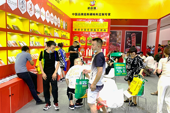 火鍋底料定制專家【新彥瑾食品】亮相鄭州火鍋展,展非凡魅力!